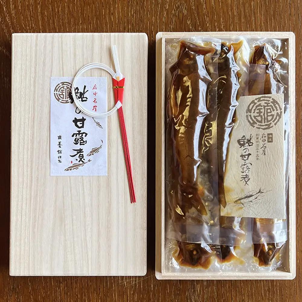 鮎の甘露煮 320g 桐箱入 無憂舘（府中市） ／ あゆ 魚 惣菜 ご飯のお供 鮎料理 真空パック 老舗 伝統製法 秘伝のタレ 甘辛 旨味 しっとり お歳暮 お中元 贈答品 広島県 No.1166