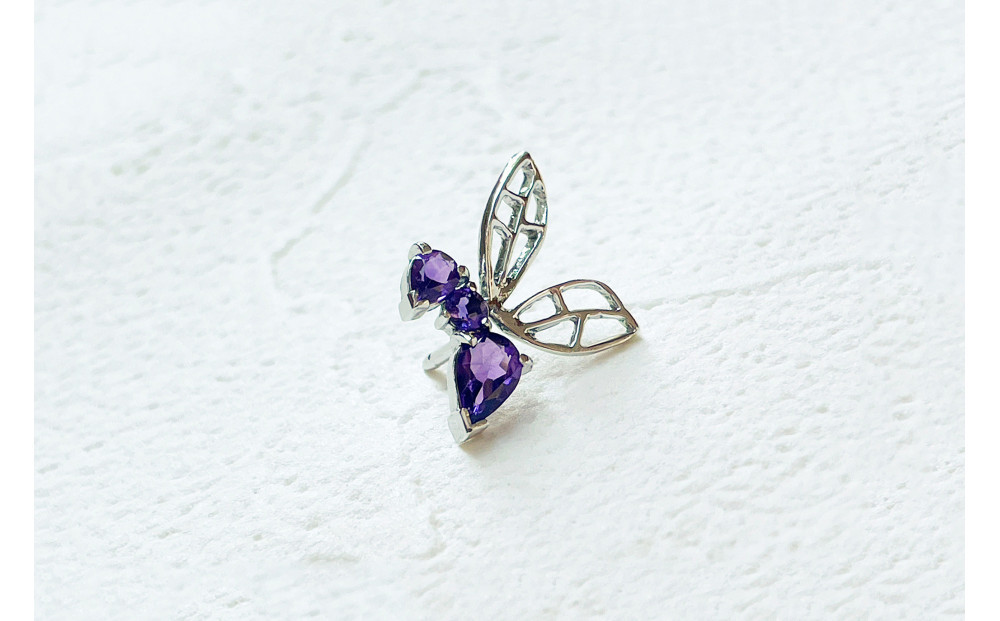 【プレゼント包装付き】ミツバチ ピンバッジ（SV /アメジスト） 232238_WW141