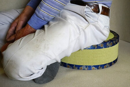 古河市のたたみ職人が作る畳椅子（少し大きめ・アグラ椅子）高さ12.5cm | 古河市 畳 職人 畳店 いす イス あぐら アグラ 胡坐 手軽 腰掛 便利 タタミ 和雑貨 インテリア 日用品 ギフト 贈