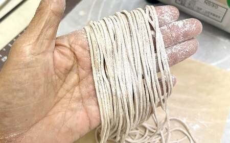 泉州蕎麦 阪南地産 十割蕎麦（春のいぶき） つゆ付き2人前（100g×2袋）【順次発送】 泉州 蕎麦 そば ソバ 年越し蕎麦 年越し 年越しそば 年越しソバ 2人前 100g 2袋 泉州産 国産 大晦