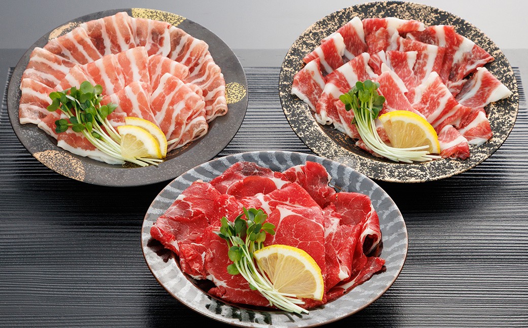 【桜屋】新感覚！極薄スライス「花びら馬刺し」3種盛り約300g（専用醤油付き 150ml×1本） 