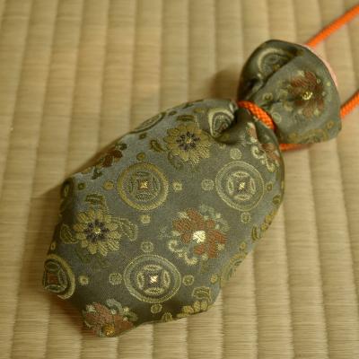 ふるさと納税 京都市 【石黒香舗】匂い袋 部屋用 吊り型巾着 掛香 (緑) |  | 02