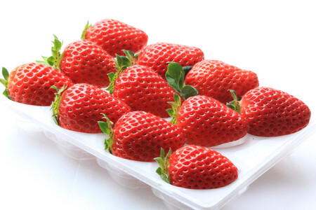 ［先行予約］いちご（まりひめ）　1パック(11粒入り）×4パック　ゆりかーご包装  ［2026年3月中旬から4月中旬にお届け予定］tagfam004