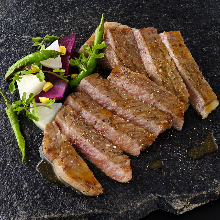 【特産松阪牛】毎月楽しめる部位食べ比べセット（ステーキ、焼肉、すき焼き）定期便3回