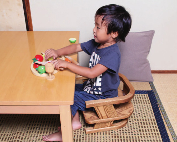 座敷用子供椅子　約1〜6歳児用 No.087