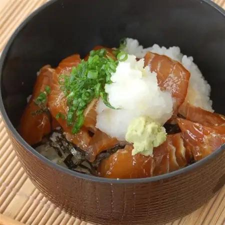 魚屋自家製　山陰の海鮮漬け丼(ヒラメ、ニシン)2種×各3パック入　酒の肴に海鮮丼にめし友に【配送不可地域：離島】【1226700】