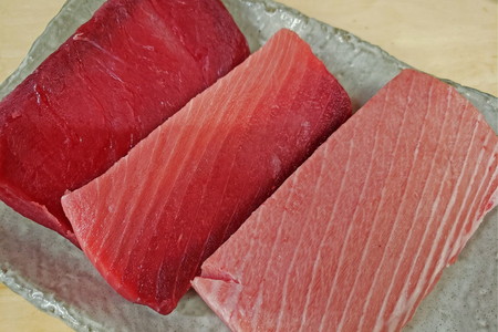 【定期便6回】天然南鮪・大トロ・中トロ・赤身(約1.4kg) (b500-010)