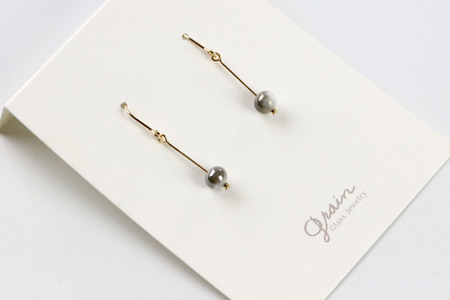一粒ピアス 【メタルシルバー】ガラスジュエリー Glass Jewelry grain アクセサリー 秋田