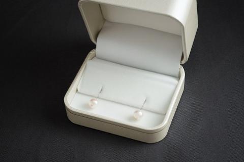 真珠ピアス・カティーナ（ホワイトゴールド）