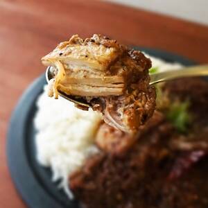 【肉が主役!】豚バラ塊肉カレー (4食入り)【配送不可地域：離島】【1347687】