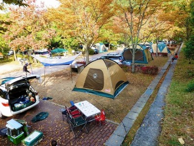 オートキャンプ場サイト 先行予約券（１泊２日　日本のへそ日時計の丘公園オートキャンプ場）(14-28)