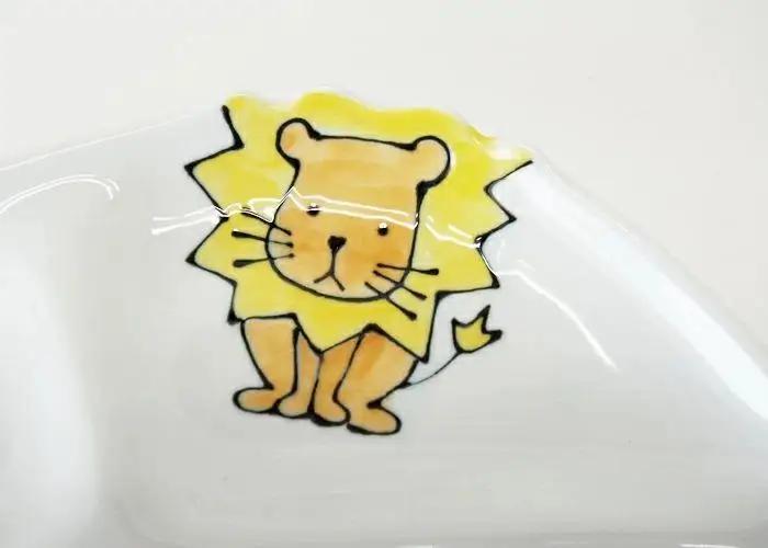 【波佐見焼】仕切り付きのお皿 らいおん 【西海陶器】1 60235｜波佐見焼 陶器