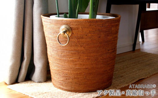 BAX-410SIN2 アタブラス バケツ型バスケット（φ39×H35） アタ 真鍮　取っ手 ランドリー ボックス 洗濯 雑貨 鉢植え 小物入れ バスタオル ブランケット 収納 かご 箱 インテリア グッズ オリジナル おすすめ 手作り プレゼント ギフト 数量限定 バリ島 アジアン アタブラス ATABRASS アジア SOA