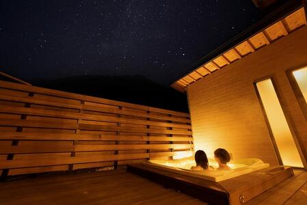 長野県阿智村で日本一の星空グランピング《mökki ～STARDUST GLAMPING achi village～》 　宿泊ギフト券（15,000円分）