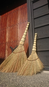 種から栽培した国産ホウキモロコシで手作りした「大和箒」ほうき ホウキ 箒 手作り 国産 新潟県 阿賀野市 2Y01027