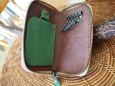 大槌ジビエレザーのキーケース&ポーチ(グリーン)