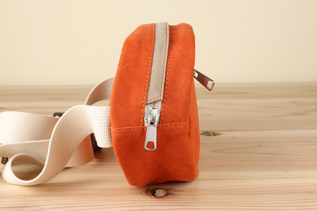 ボディバッグ エッグ [アトリエSASSA 富山県 朝日町 34310572-or×gb] 