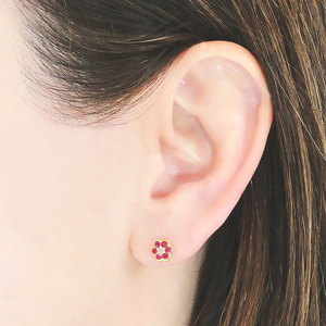 ピアス K18YG イエローゴールド ルビー ダイヤモンド 0.06ctフラワー 花モチーフ スタッドピアス【f266-k18yg-ru】 ALPAZ108