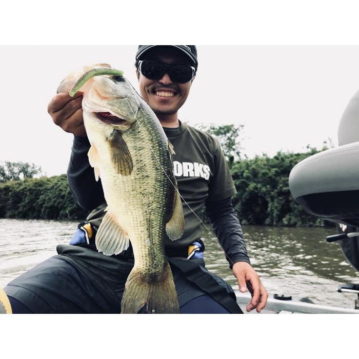 【ふるさと納税】霞ヶ浦ダンディー村川勇介と行く霞ヶ浦ボートフィシング体験チケット（2名様分）1日コース
