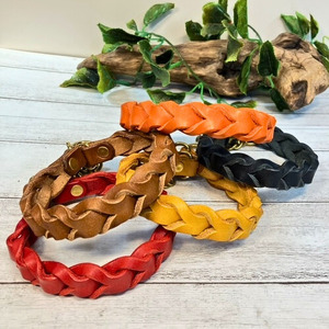 イタリア本革の編み込み ハーフチョーク 本革 イタリア 編み込み 赤色