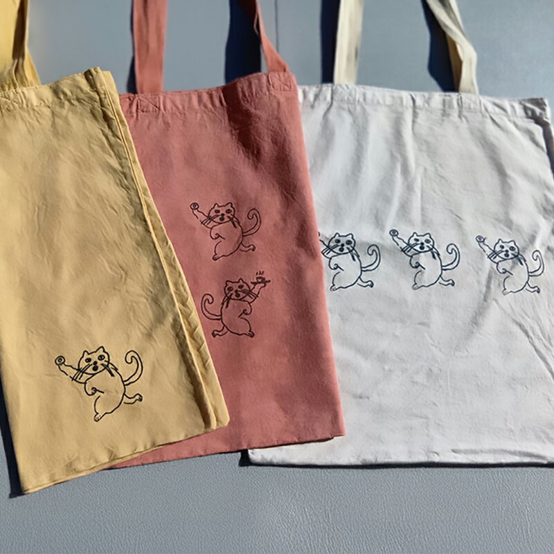 【ふるさと納税】陶土バッグ【選べる個数】※2点以上の場合ご希望のカラーを備考欄へ記載ください※ トートバッグ かばん トート 知多木綿 猫 おしゃれ 可愛い 布バッグ 愛知県 常滑市 送料無料