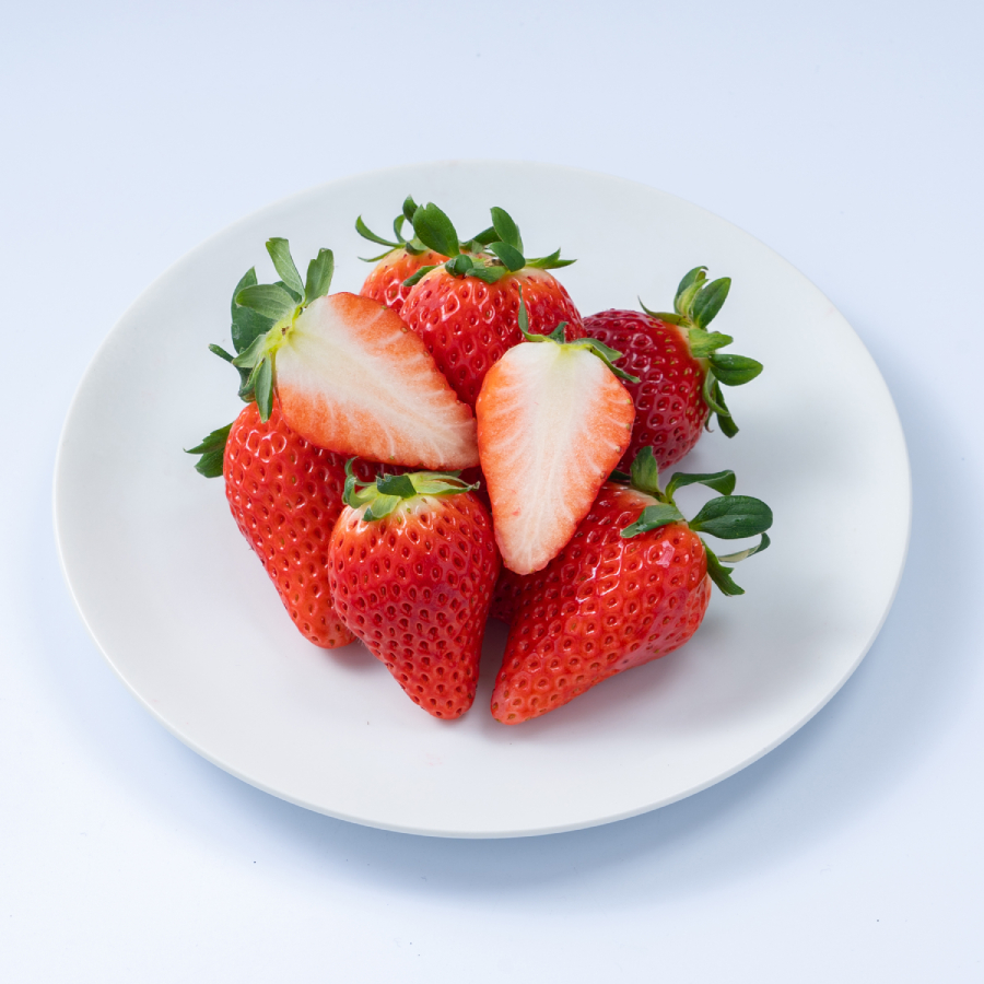 ＜岩田屋本店・南国フルーツ＞佐賀のいちご・さがほのか4パック