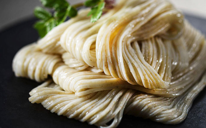 全粒粉入り 手延べそうめん 島原小町 50g×18束入 / 乾麺 麺 / 南島原市 / 島原手延素麺協同組合 [SEV001]