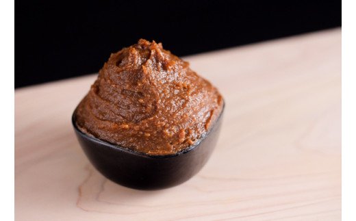 『熟成』さなごうち手づくり味噌 2kg 【配送不可地域あり】※離島 しゃくなげ市 《90日以内に出荷予定(土日祝除く)》│ 米麹 1年熟成 保存料不使用 みそ miso お味噌 おみそ 発酵 発酵食品