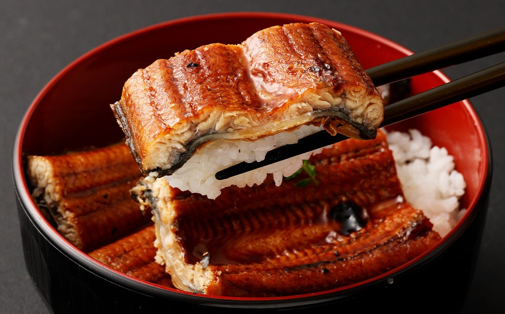 
            「うなぎ料理 柳屋」 うなぎ 蒲焼 222g×2尾 計約444g 鰻 蒲焼き たれ付き 山椒 うな重 ひつまぶし 冷凍 福岡県 筑後市
          
