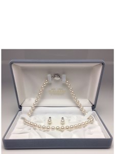 老舗の真珠専門店・高品質アコヤ真珠ネックレスセット7.5～8.0ミリ （イヤリングセット） / あこや ネックレス 真珠 伊勢志摩 志摩 アクセサリー ギフト パール 母の日 入学式 卒業式 結婚式 