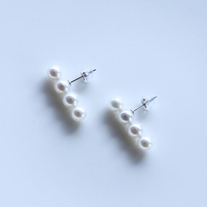 【真珠】 ラインピアス 5-6 ミリ ４粒タイプ ピアス K14WG