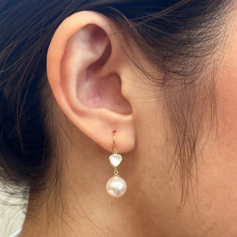 S101-423_あこや真珠 天草 ピアス シェル 8mm - 8.5mm ハート ホワイトピンク K18 K14 YG WG