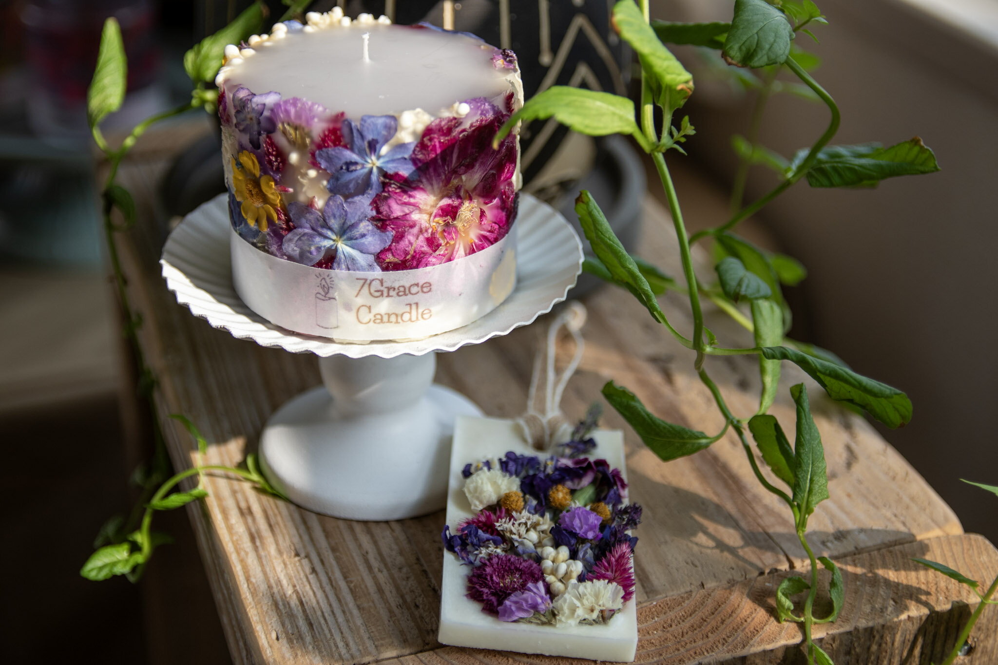 【ふるさと納税】ボタニカルキャンドルとアロマサシェのセット パープル / インテリア 雑貨 ドライフラワー ハンドメイド プレゼント ギフト