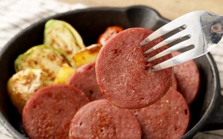 まつのジビエ 鹿肉のボローニャソーセージ 1パック （1パック 約200g 1本入り）鹿肉 シカ肉 ジビエ ソーセージ 加工品 おつまみ 冷凍 愛媛県   【えひめの町（超）推し！（松野町）】（698