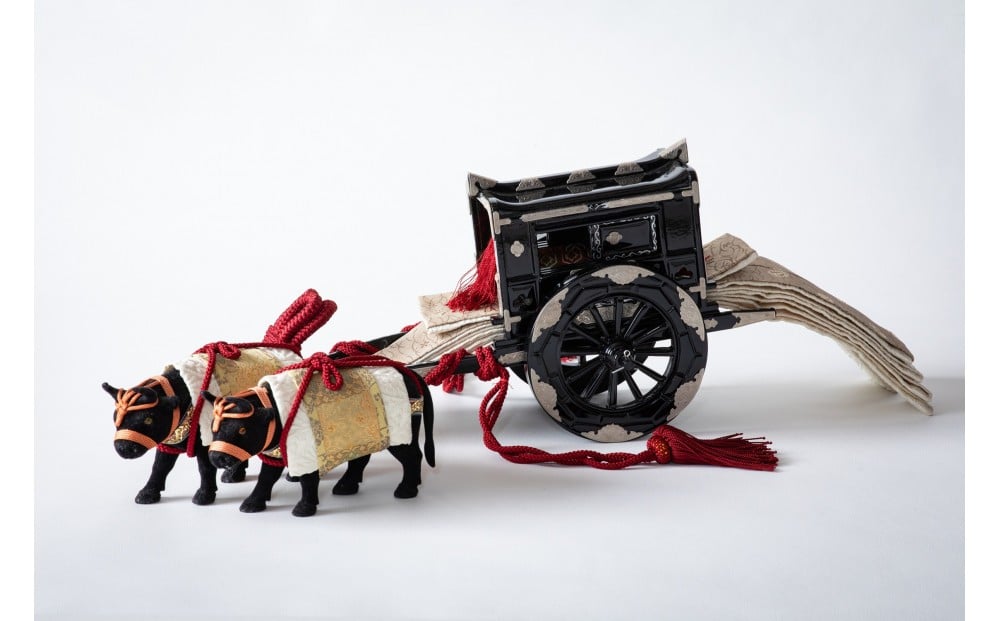 
                  雛具の最高級品　御所車　限定1点
                