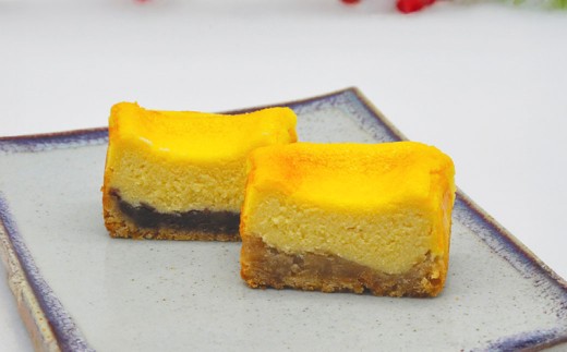 製餡所がつくるベイクドあんチーズケーキ 赤・白 2本セット 【口溶け あんこ ケーキ スイーツ チーズケーキ クリームチーズ 生クリーム てんさい糖 お菓子 岡山県 倉敷市 人気 おすすめ】