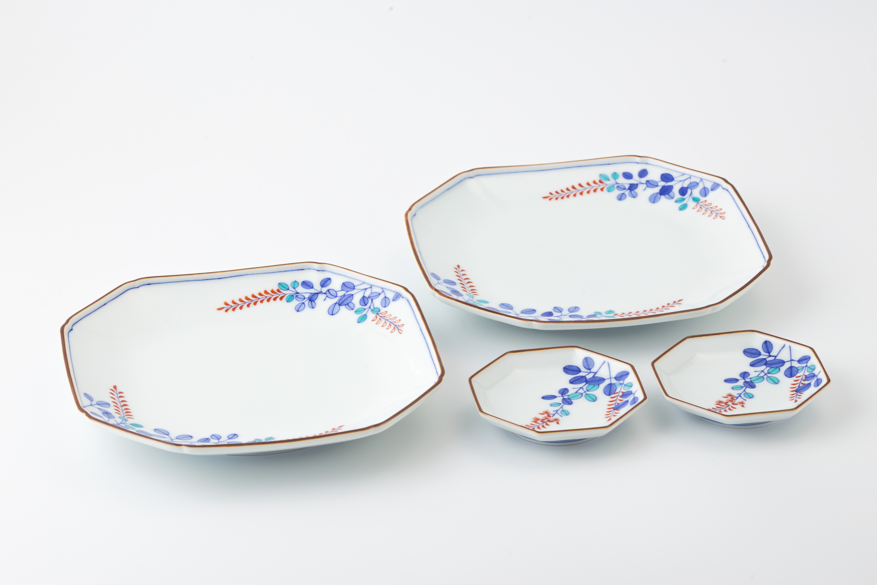 
                  【セット】有田焼 染錦萩文八角和皿 大小4枚 辻精磁社
                