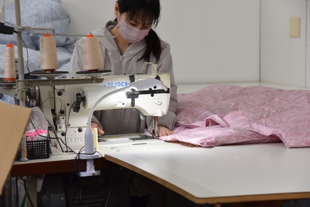 羽毛掛ふとん ホワイトダックダウン93% フェザー7% 充填量 1.4kg(暖色系)日本製 ダウンパワー400dp以上 シングルサイズ