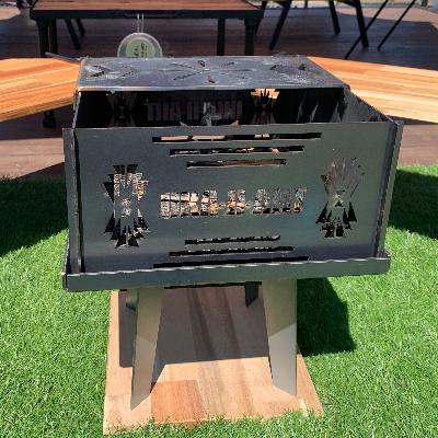 ふるさと納税 岡崎市 oka-d-art 黒皮鉄板 焚き火台 「kakubi」 アイアン 「黒皮鉄板ロストル付き」 |  | 02