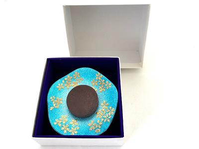 銀張り七宝梅花型 金彩桜 アロマスト―ンプレート 緑青/赤羽七宝舎[87-05GB]