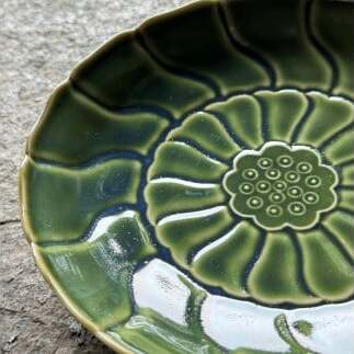 有田焼 織部釉睡蓮彫和皿 2枚【有田焼 花伝作】食器 器 和皿 皿 緑 上品 A20-593_イメージ3