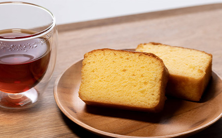 老舗洋菓子店で大人気の大人味わいブランデーケーキ1本（プレーン） F23R-623