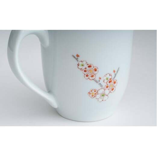 肥前赤絵窯元 鷹巣 紅白梅文様 マグカップ (赤) 食器 うつわ 器 コーヒーカップ マグカップ 陶磁器 有田焼 A20-545_イメージ3