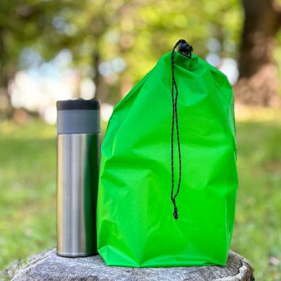 ふるさと納税 名古屋市 【L・5L・緑】 大きめナイロン巾着袋　スタッフバッグ　スタッフサック