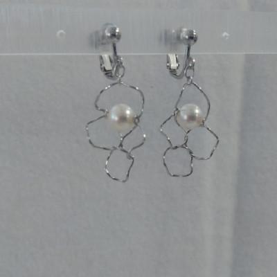 ふるさと納税 鳥羽市 伊勢志摩あこや本真珠イヤリング・クリオネR 20-100