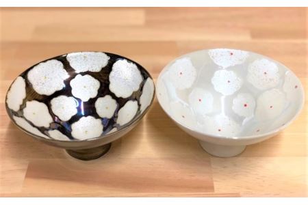 有田焼利久窯花真珠黒白ペアモダン茶碗MK0004