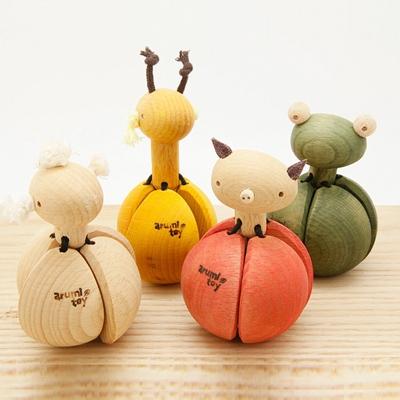 ふるさと納税 木津川市 【グッドトイ受賞】　口に入れられる赤ちゃんガラガラ　木のおもちゃ　動物ガラガラ |  | 01