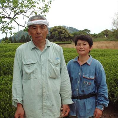 ふるさと納税 唐津市 特別純米酒「瀧」720mlと唐津産「高級小深ヶ茶」100g×3袋セット |  | 02
