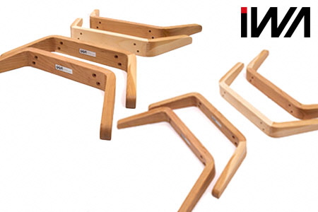 老舗家具メーカー「カリモク家具」と共同開発した高級天然木材のロードバイクスタンド「iWA1匠」本桜【0206】
