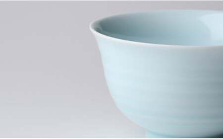 有田焼 青磁彫飯碗【佳秀窯 西山正作 】器 うつわ お茶碗 おちゃわん 伝統工芸 陶芸作家 ろくろ bs009